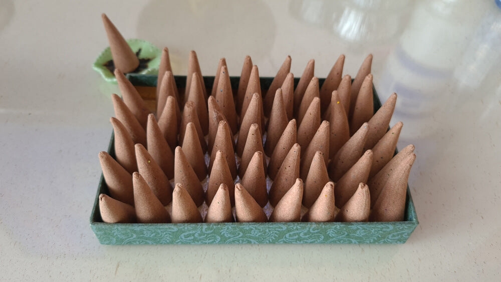 How to Put Out Incense cones ?